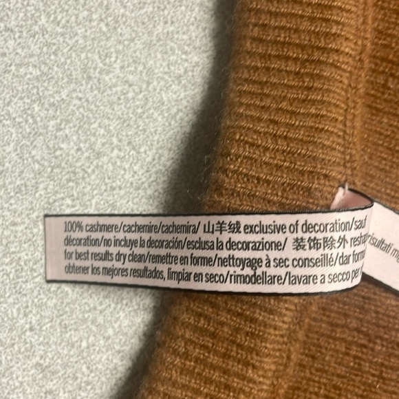 Cashmere Victoria’s Secret bralette and short set - Picture 10 of 12